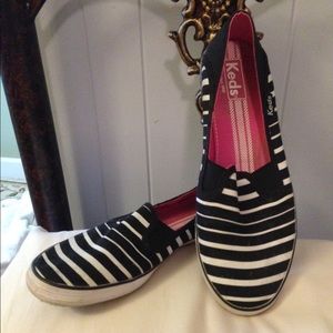 Keds size 9.5 black and white striped slide ones